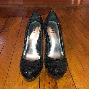 gorgeous, black sequined pumps.